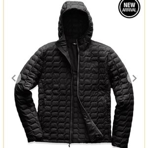 NWT mens The North Face thermoball